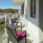 Otel Seeschloss Sellin (Rugen)