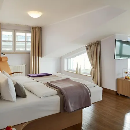 호텔 Seeschloss 4*