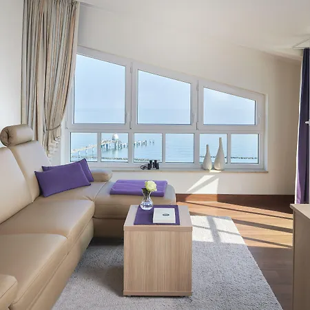 ジ－シュロス セ－リン ホテル 4* ゼリン