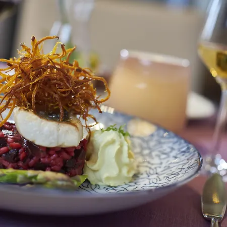 ホテル ジ－シュロス セ－リン ホテル 4*